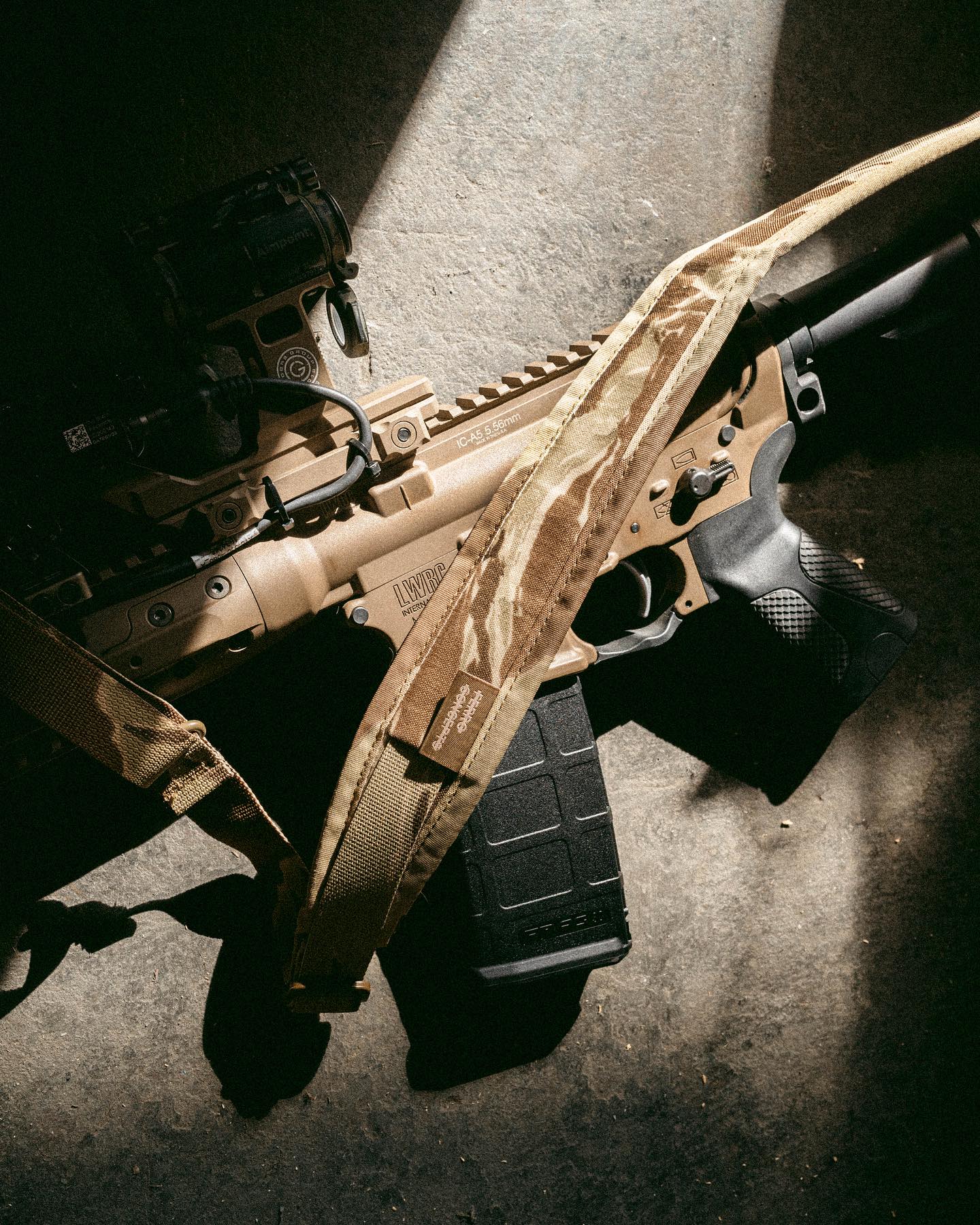 FERRO Concepts The Slingster- Tiger Stripe